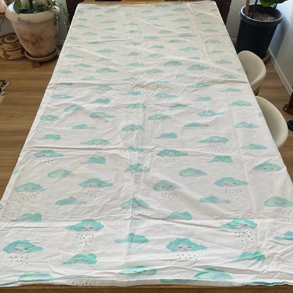 Crate & Kids Organic Cotton Twin Size Sheet Set Watercolor Cloud